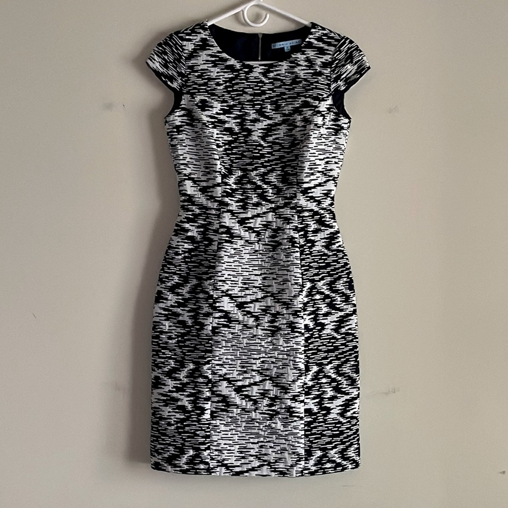 Antonio Melani White/Navy Sleeveless Dress, Size 0